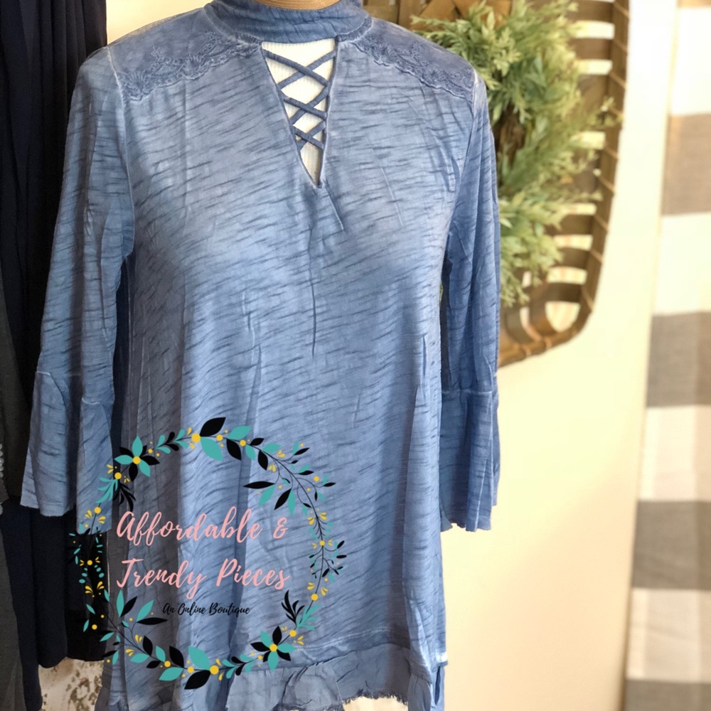 Umgee | Quarter Sleeve Top | BLUE LISTING